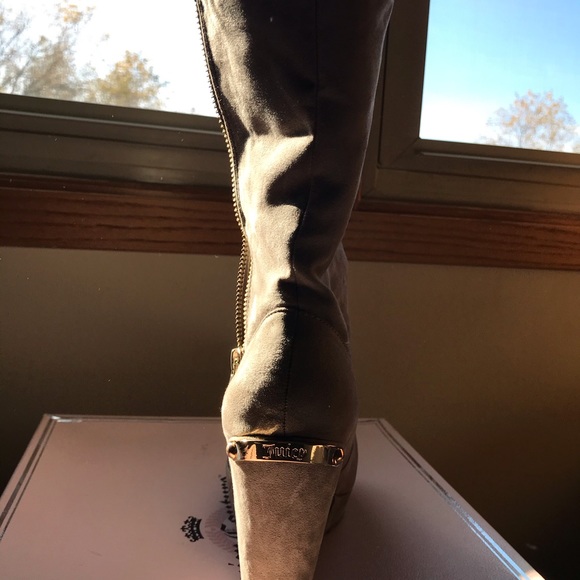 Gray suede fleece lined boots - Picture 8 of 8